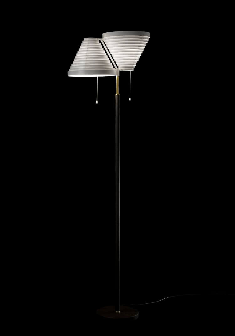 Alvar Aalto staande lamp A810