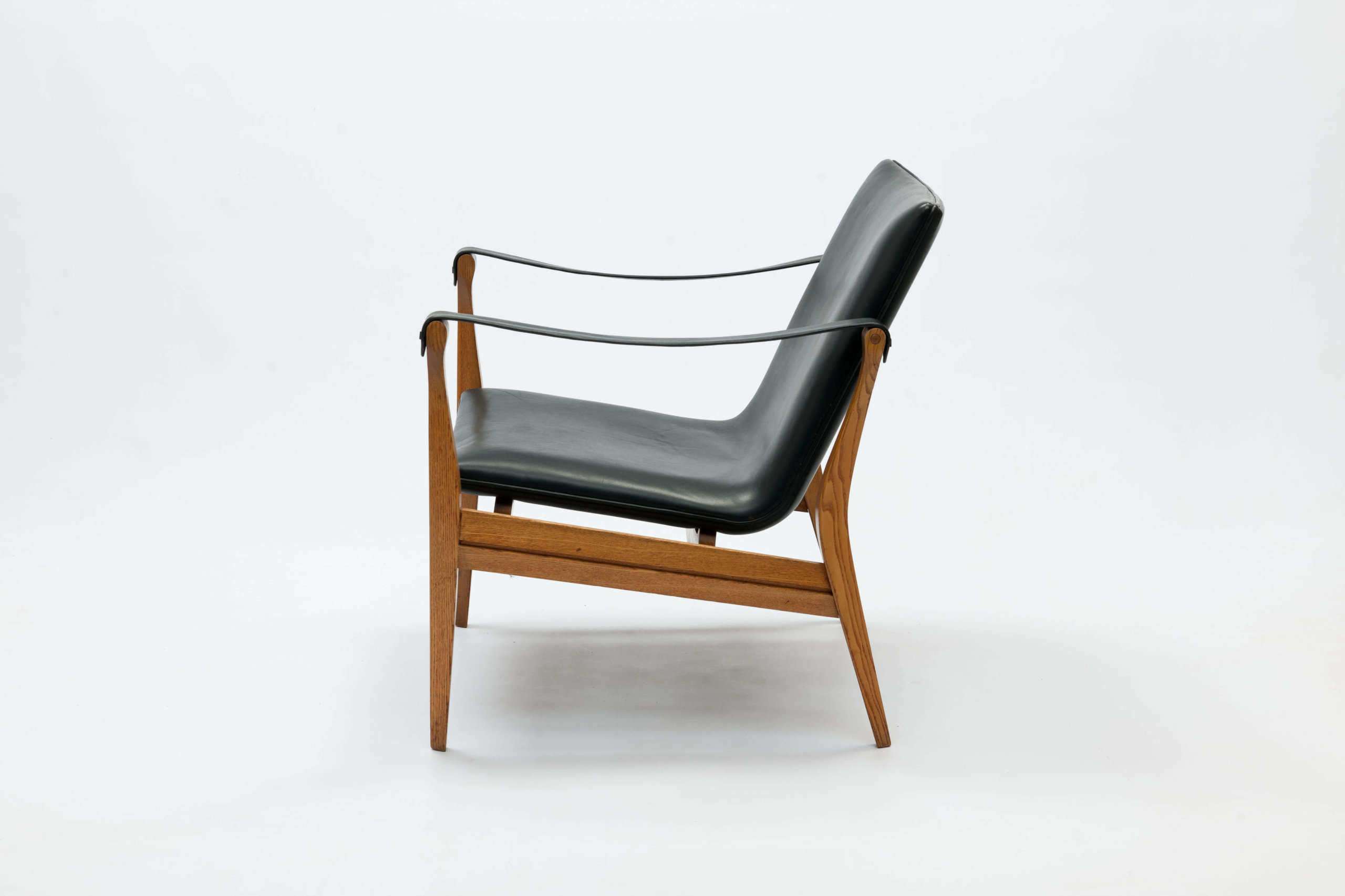 Vintage Safari Chair model 4305