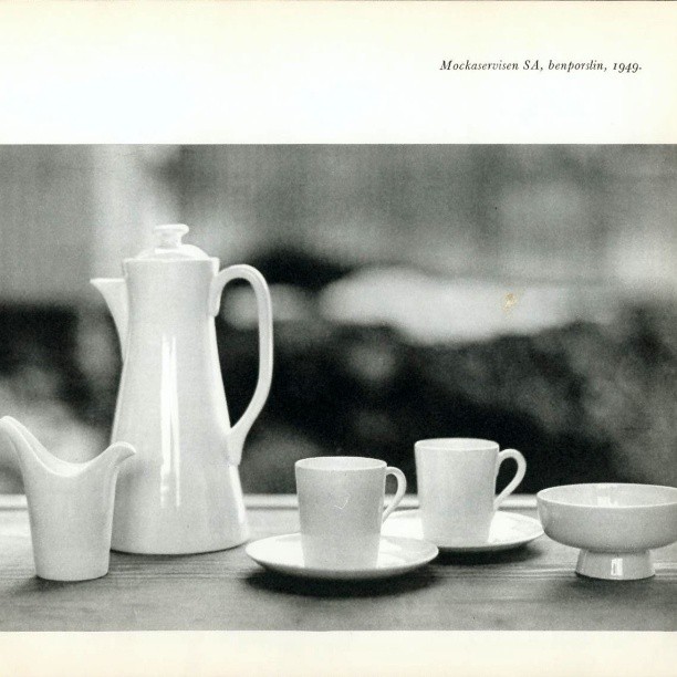 Vintage ‘SA’ Plain Bone China Servies