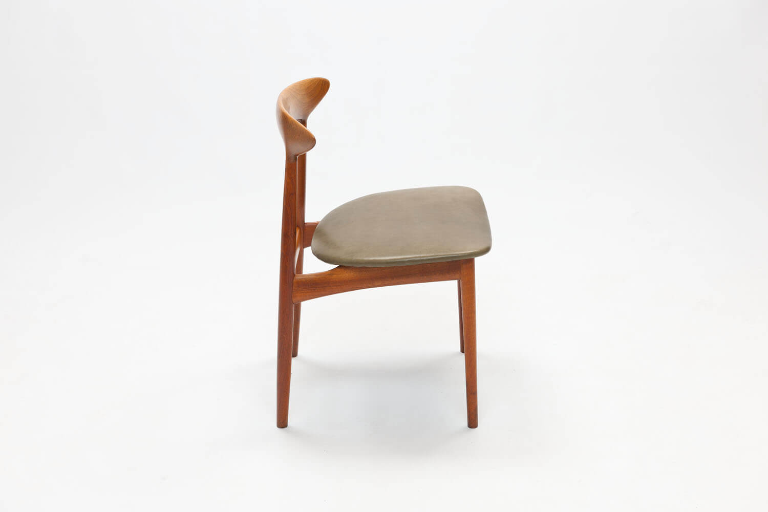 Vintage stoel met ingelegd hout