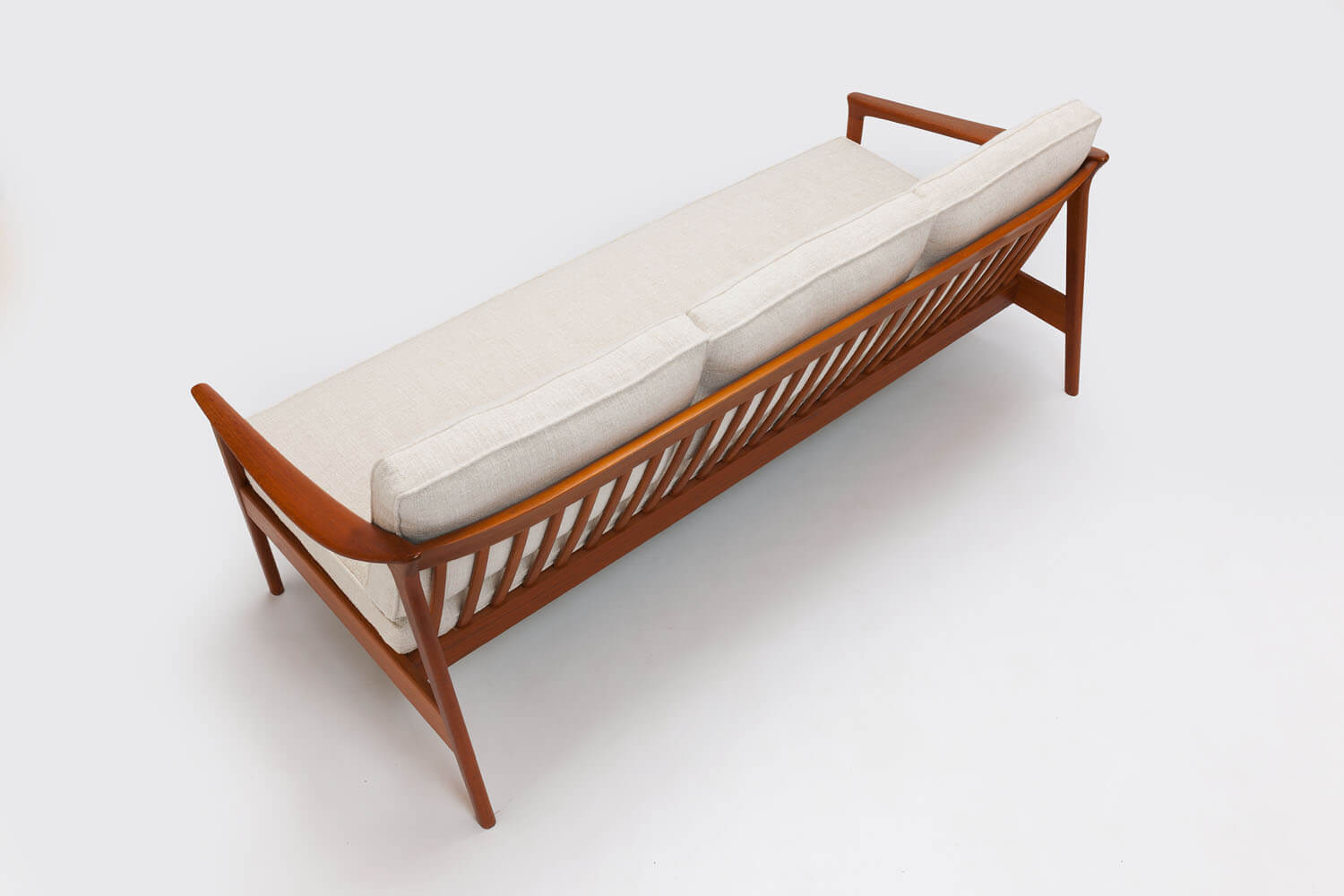 Vintage 3 zits sofa – Stof naar keus