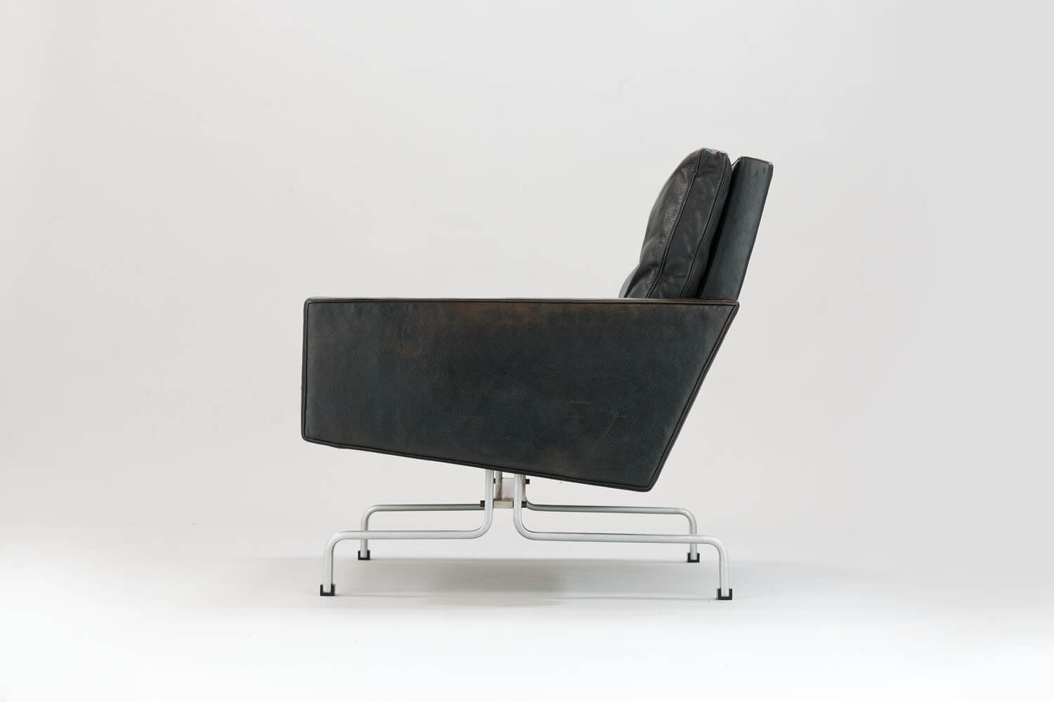 Vintage PK31 Lounge Chairs (2)