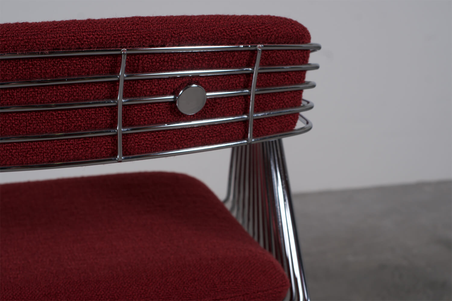 Delta chair