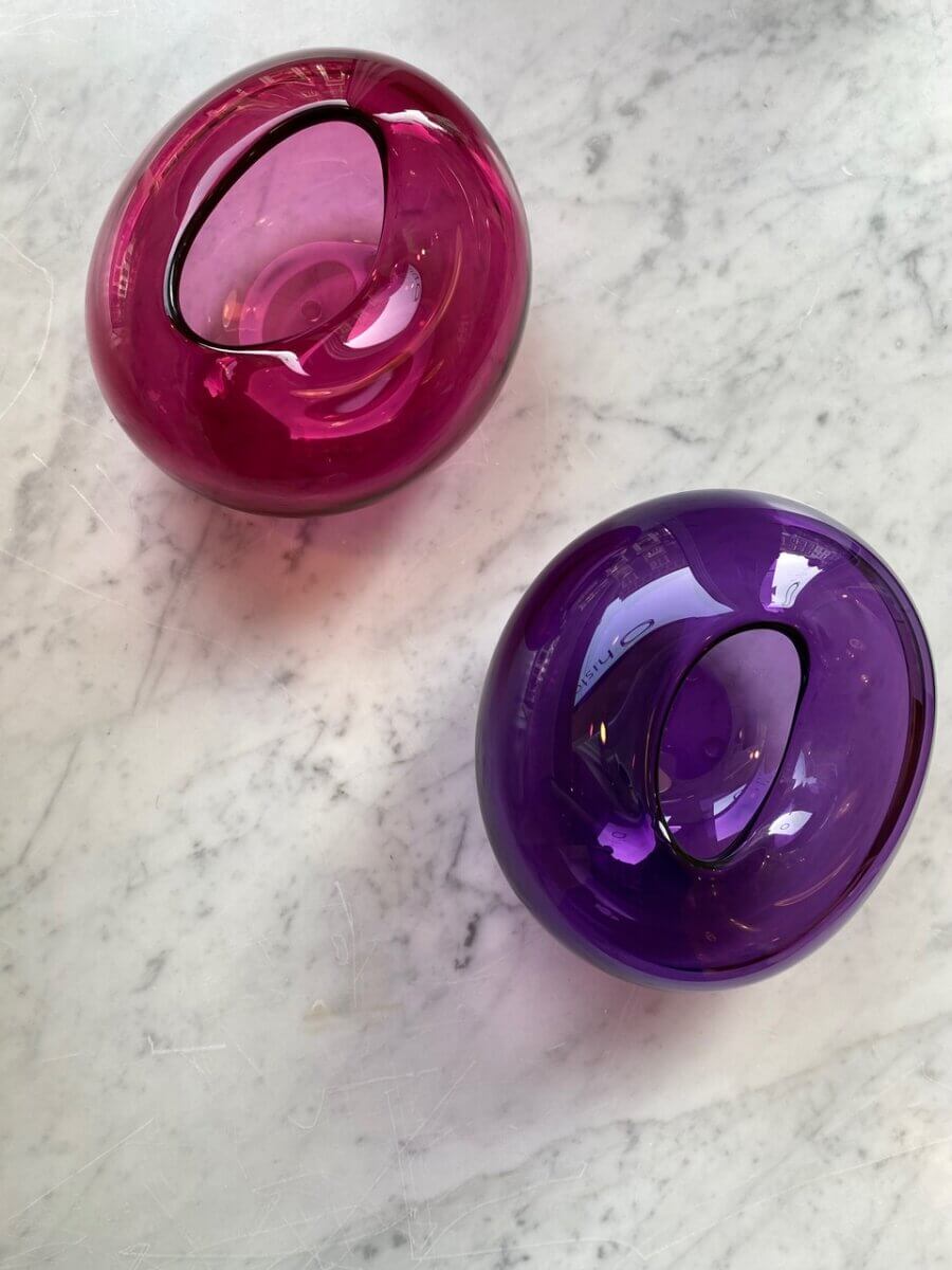 Caillou Vaas – Purple & Pink