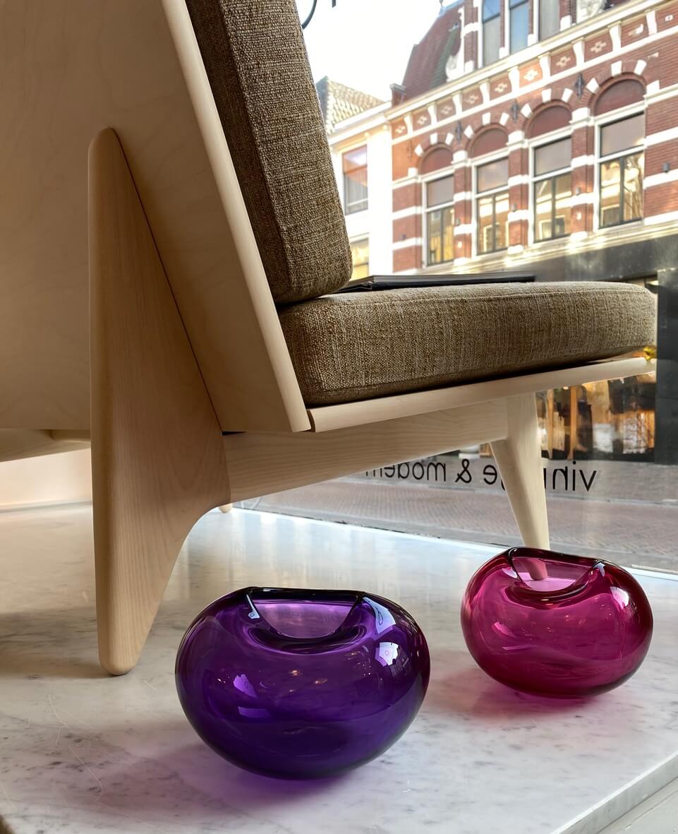 Caillou Vaas – Purple & Pink